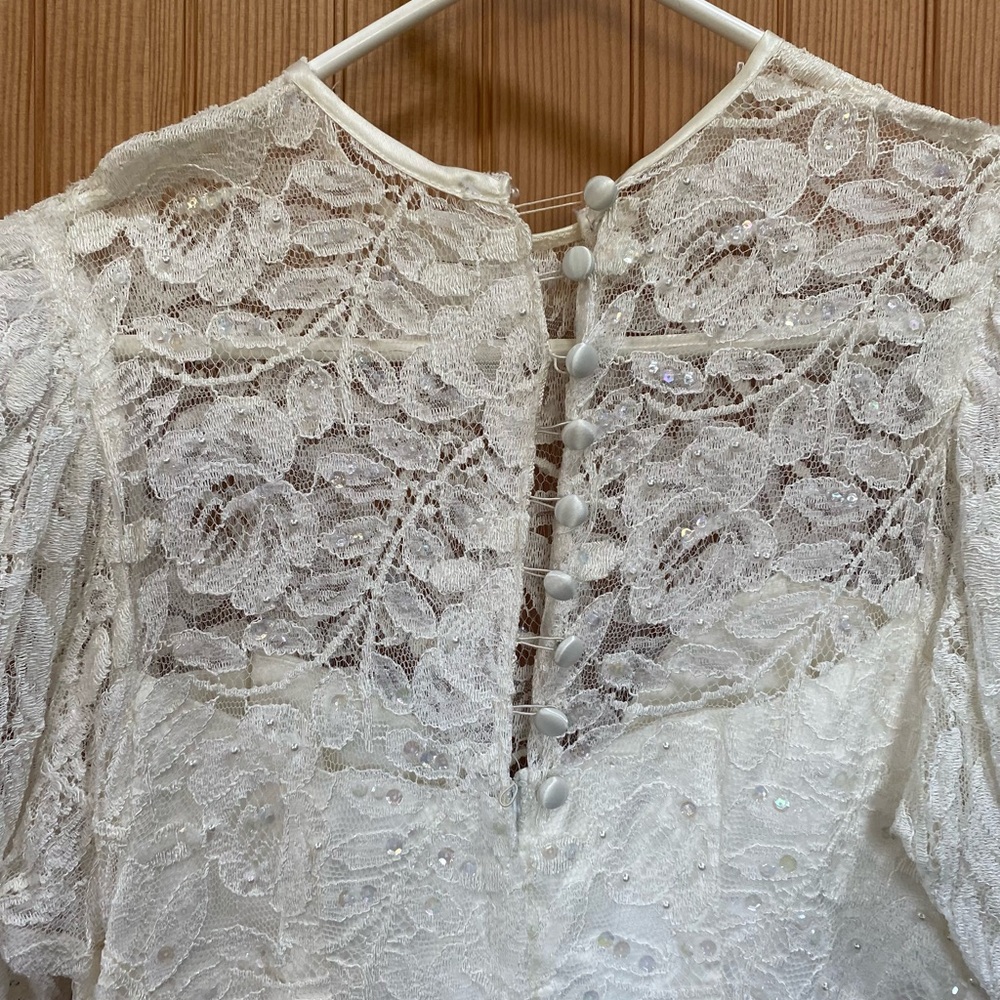 Vintage Elegant Ivory Lace Long-Sleeve Sheath Dress - Picture 8 of 12